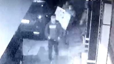 (Özel) Ev Sahipleri Uyurken Evi Soydular