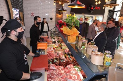 Başkan Söğüt, 'Zor Süreci Esnafımızla Birlikte Atlatacağız'