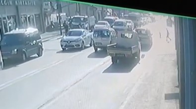 Bursa'da Kırmızı Işıkta Dehşet Anları