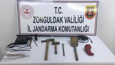 Jandarmadan İzinsiz Kazıya Suçüstü
