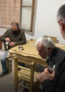 Tarsus'ta Kumar Oynayan 12 Kişi Suçüstü Yakalandı