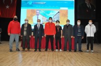Akşehir Belediyesi'nden Başarılı Sporculara Ödül Haberi