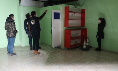 Elif Naz'ın Dikkati Mahsur Kalan Kediyi Kurtardı