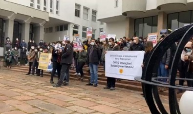 ODTÜ'de, Boğaziçi Üniversitesi'ne destek protestosu