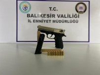 Balıkesir'de Polis 20 Aranan Şahsı Yakaladı