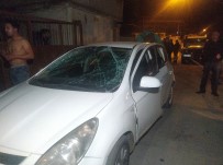 Çakmağı Çaktılar, Seyir Halindeki Otomobili Patlattılar Açıklaması 2 Yaralı