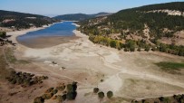 Karaçomak Barajı'nda Sular Çekilince Valilik Ve Belediye Tasarrufu Uyarısı Yaptı Haberi