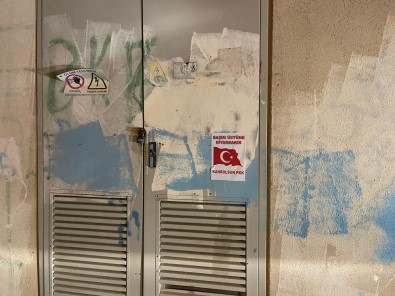 Silvan Sokaklarında 'Kahrolsun PKK' Afişleri Asılı