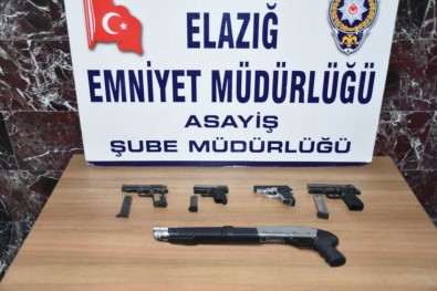 Elazig'da Asayis Ve Sok Uygulamalari Açiklamasi 83 Kisi Yakalandi