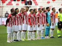 Sivasspor'da, Zorlu Besiktas Maçi Öncesi 2 Eksik