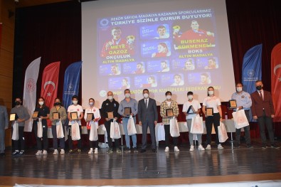 Sinop'ta Sporun 'En'leri Ödüllendirildi