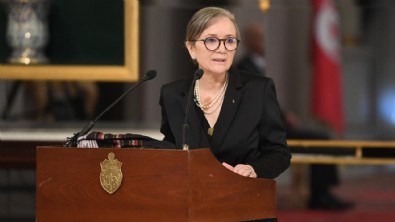Tunus'un ve Arap dünyasının ilk kadın başbakanı Necla Buden, yeni kabineyi açıkladı