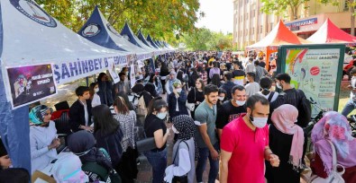 GAÜN Topluluk Tanitimi Ve Üye Kabulü Etkinligine Yogun Ilgi