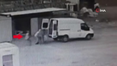 Istanbul'da 1 Buçuk Ton Findik Hirsizligi Kamerada