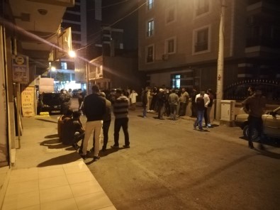 Izmir'de 20 Günlük Bebegi Olan Adamin Öldürülmesiyle Ilgili Bir Tutuklama