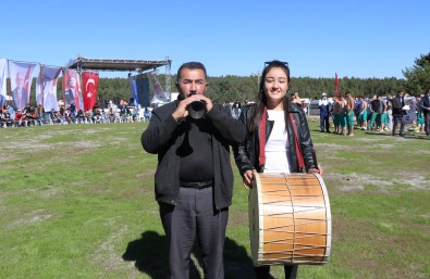 Zurnaci Babanin Davulcu Kizi