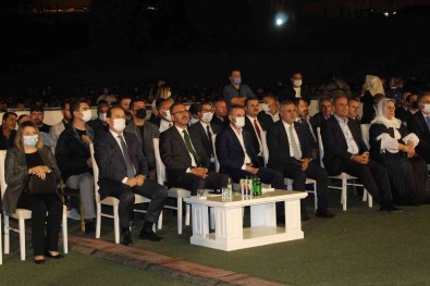 Bakan Kasapoglu Sirnak'ta 'Kültür Söleni Ve Ses Yarismasi' Finaline Katildi