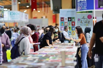 Denizli Büyüksehir Kitap Fuari, 6 Günde 180 Bin Kisiyi Agirladi