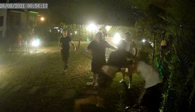 Derya Tuna Ve Komsusunu Davalik Eden Tekme Tokatli Kavga Kamerada