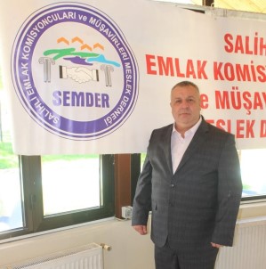Salihli Emlakçilar Dernegi Baskanindan Korsan Uyarisi