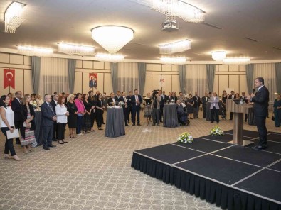 Seçer Açiklamasi 'Mersin Çok Sey Hak Eden Bir Kent'