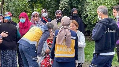Yasli Kadin Mutfakta Yemegi Unutunca, Evde Yangin Çikti