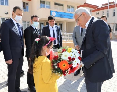 Baskan Güder Açiklamasi 'Kapimiz Da Gönlümüz De Sonuna Kadar Açik'