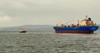 Çanakkale Bogazi'nda Makine Arizasi Veren Gemi Demirletildi