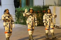 Çin, Shenzhou-13 Insanli Uzay Aracini Uzaya Firlatti