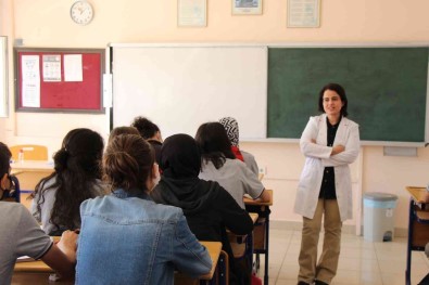 Anadolu Lisesi Ögretmen Ve Ögrencilerinden Köy Ögrencileri Için Fabl Yazilip Dagitildi