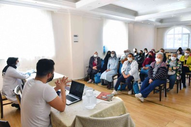 Baskent'te Kadin Sagligini Önceleyen Projeler Devam Ediyor