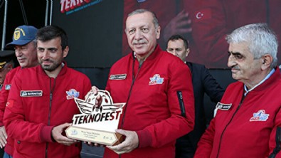 Cumhurbaşkanı Erdoğan'dan Özdemir Bayraktar için taziye mesajı: Eşsiz hizmetleri unutulmayacak