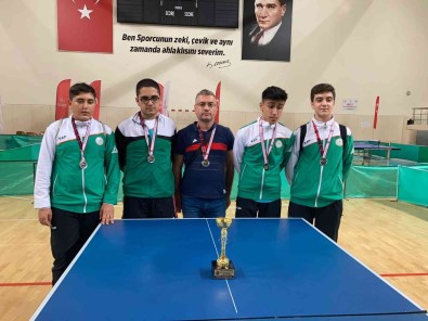 Yesilyurt Belediyespor Bölge Ikincisi Oldu