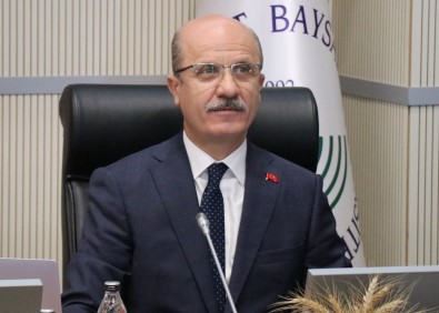 YÖK Baskani Prof. Dr. Özvar Açiklamasi 'Bilimsel Üretkenlik Büyük Bir Önem Tasiyor'