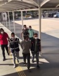 Çaldiklari Kablolari Yakarak Ayristiran Hirsizlara Es Zamanli Operasyon