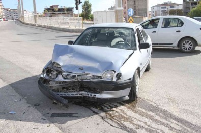 Elazig'da Trafik Kazasi Açiklamasi 2 Yarali