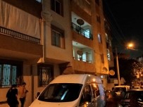 Izmir'de 3 Çocuk Annesi Kadinin Biçakladigi Sahis Hayatini Kaybetti