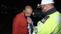 Kaza Yapan Ehliyetsiz Sürücü 2.44 Promil Alkollü Çikinca 'Çok Mu Içmisim?' Diye Polise Sordu
