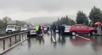 Ankara otoyolunda zincirleme kaza! 15 araç...