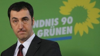 Cem Özdemir ve Sevim Dağdelen'den 10 büyükelçi kararına tepki