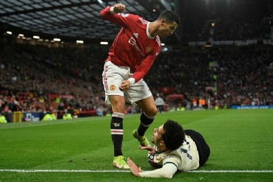Cristiano Ronaldo Liverpool maçında çığırından çıktı! Saha karıştı…