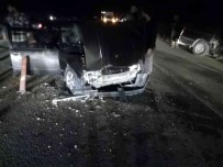 Malatya'da Otomobil Ile Pikap Çarpisti Açiklamasi 2 Yarali