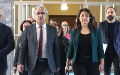 HDP'den 10 büyükelçi kararına tepki!