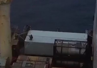 Korsanlar saldırıya geçti! Rus savaş gemisi müdahale etti