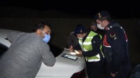 Karantinayi Delip Is Görüsmesine Giden Sahistan Ilginç Diyalog Açiklamasi 'Poz Verelim En Azindan'