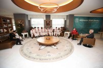 Basarilarini Baskan Erdem'le Paylastilar