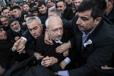Tezkereye 'hayır' oyu veren CHP'ye şehit ailelerinden tepki: İpler Kandil'in eline geçti