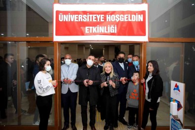 AIÇÜ'lü Ögrenciler Hos Geldin Etkinliginde Gönüllerince Eglendi