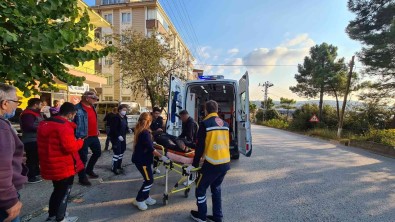 Alapli'da Motosiklet Otomobille Çarpisti Açiklamasi 1 Yarali