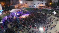Arnavutköy'de Cumhuriyet Bayrami Murat Kekilli Konseriyle Kutlandi